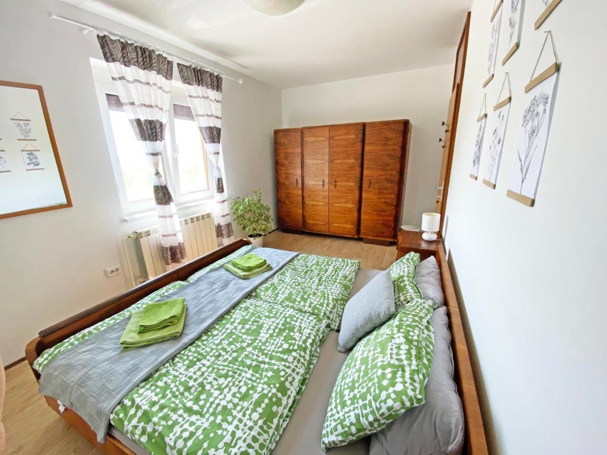 도브로보 Apartma Jancic 아파트 외부 사진